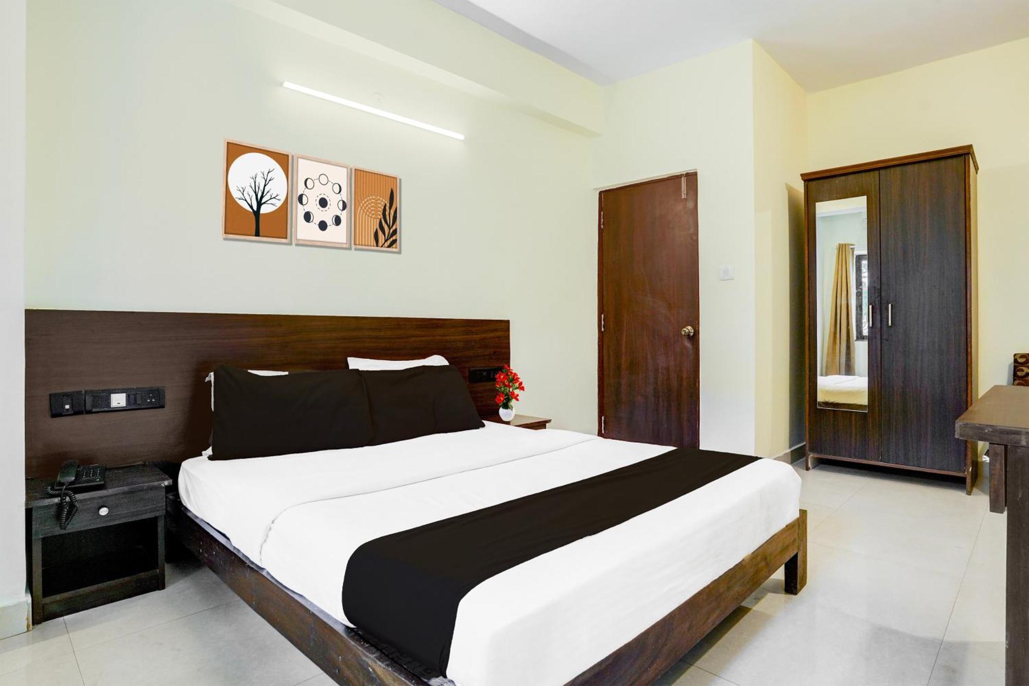 Taleigao Super Collection O Panjim Near Miramar Beach מראה חיצוני תמונה