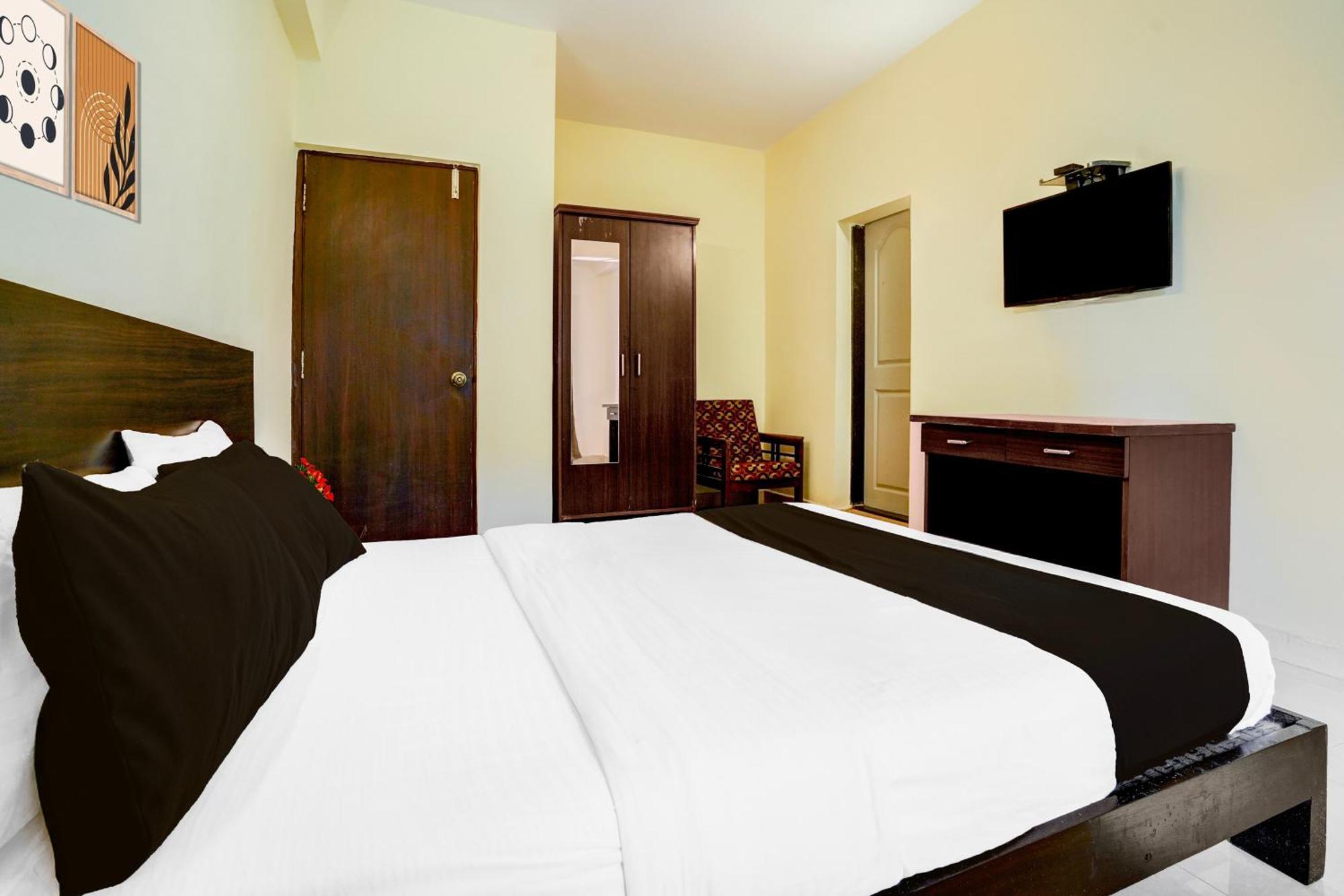 Taleigao Super Collection O Panjim Near Miramar Beach מראה חיצוני תמונה