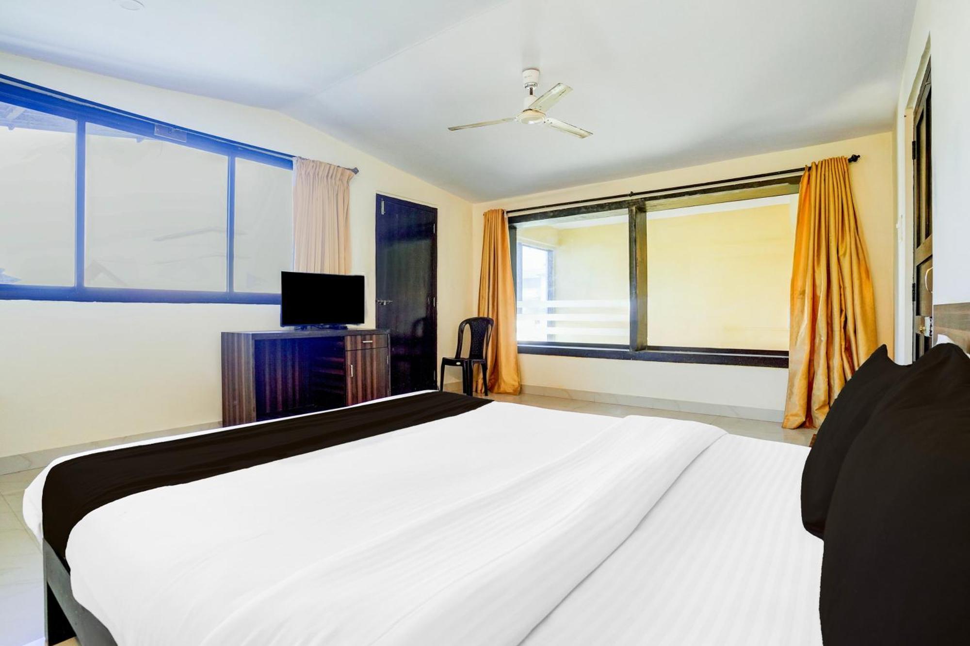 Taleigao Super Collection O Panjim Near Miramar Beach מראה חיצוני תמונה